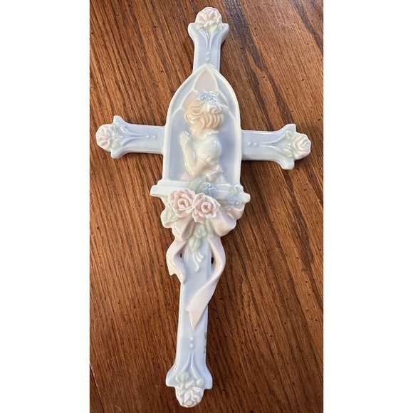 1988 Enesco Child's‎ Porcelain Cross Girl Praying - Picture 1 of 3